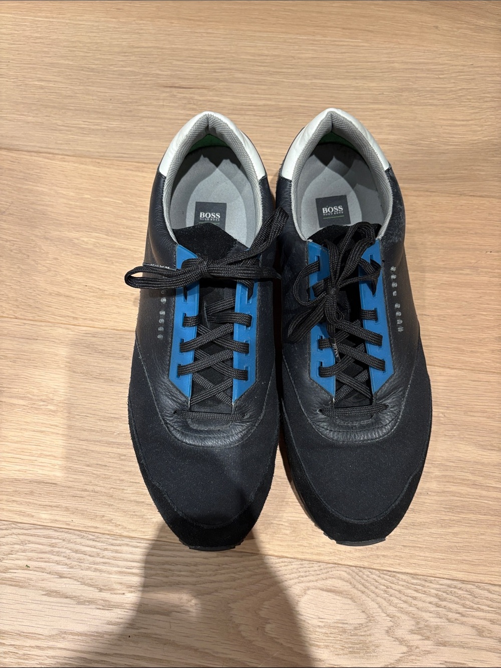 Hugo Boss dark navy Sneakers with Blue Lace Panels